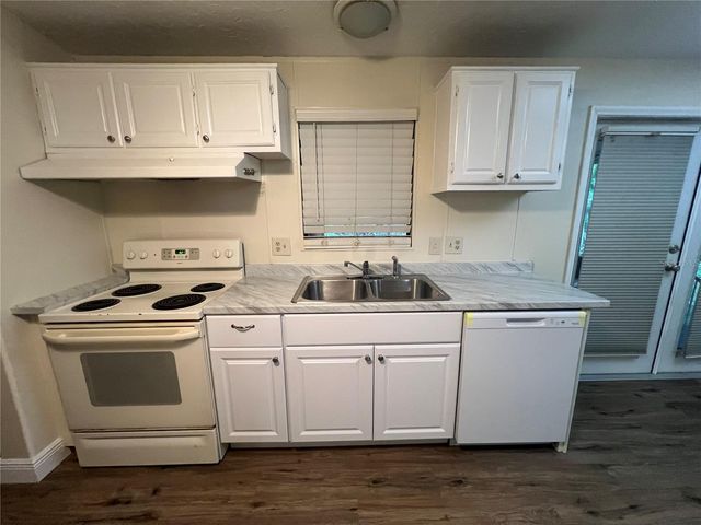 2833 SE 18TH TERRACE, Okeechobee, FL 34974