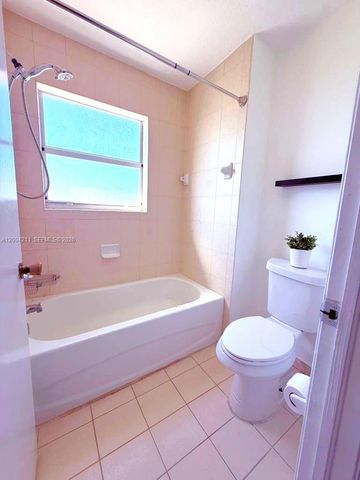 2914 SE 15th Ter, Homestead, FL 33035