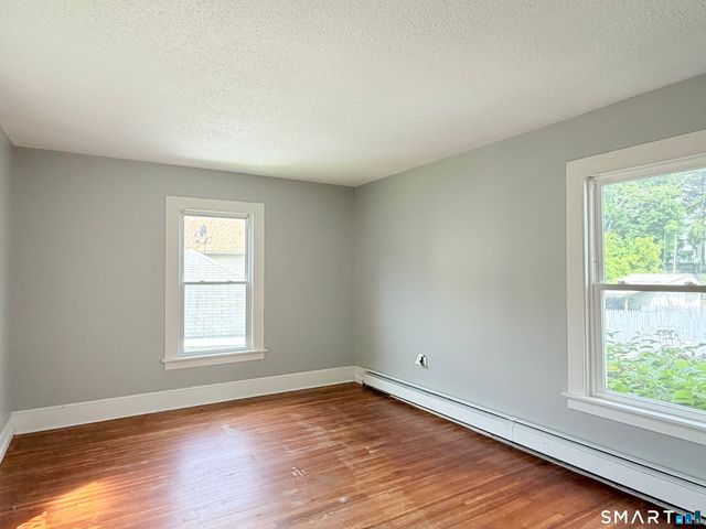 271 Glen Street, New Britain, CT 06053