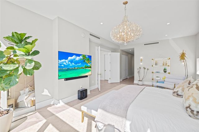 7934 West Drive 501, North Bay Village, FL 33141