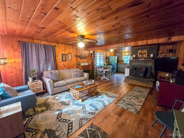 11573 County Road 440 Road, Wetmore, MI 49895