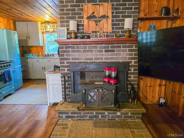 11573 County Road 440 Road, Wetmore, MI 49895