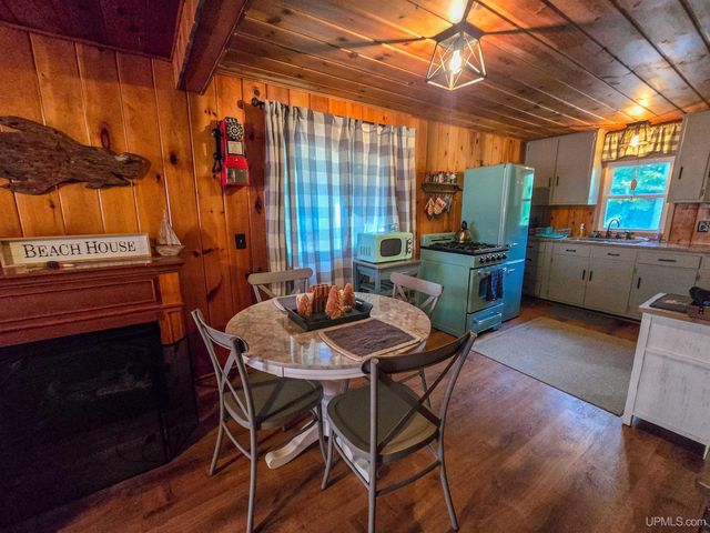 11573 County Road 440 Road, Wetmore, MI 49895