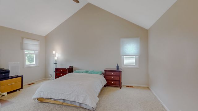 3527 Hobbes Drive, Naperville, IL 60564