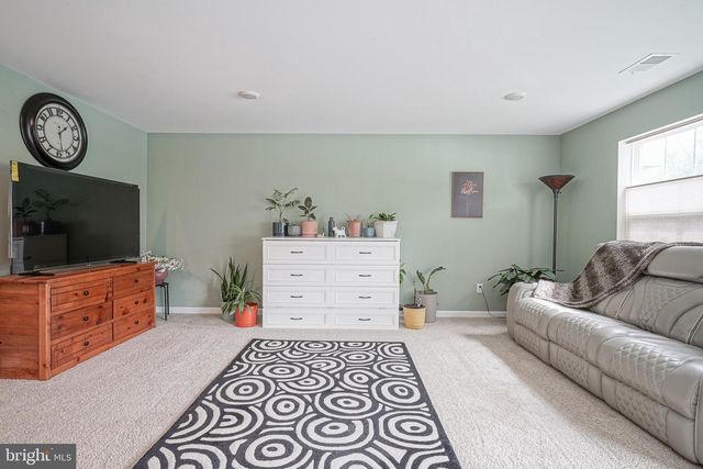 60 AUTUMN PARK DR, Medford, NJ 08055