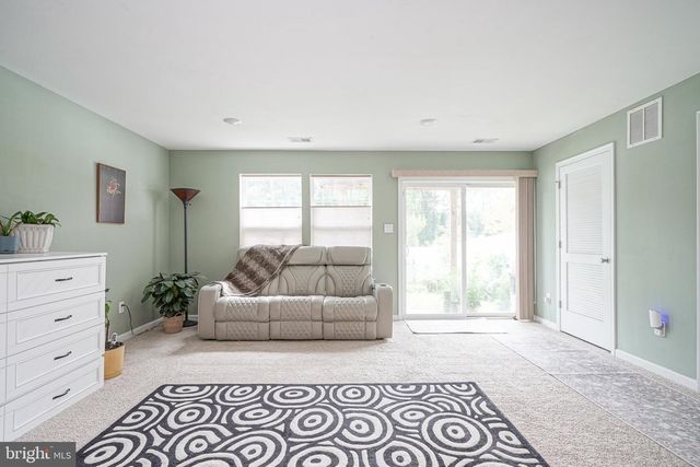 60 AUTUMN PARK DR, Medford, NJ 08055