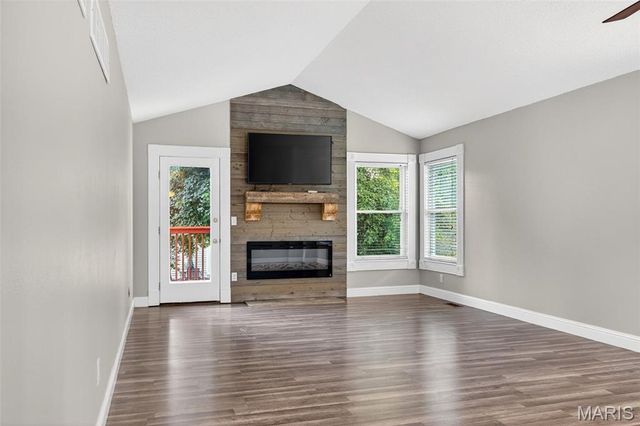 1106 Wild Plum Drive, St Peters, MO 63303
