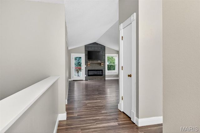 1106 Wild Plum Drive, St Peters, MO 63303