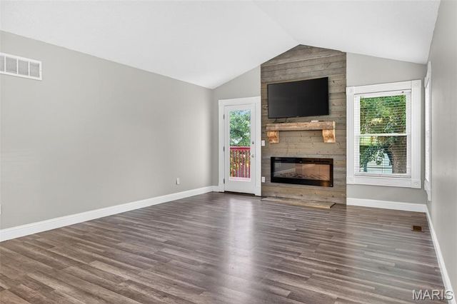1106 Wild Plum Drive, St Peters, MO 63303