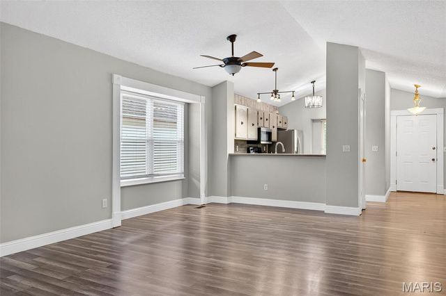 1106 Wild Plum Drive, St Peters, MO 63303