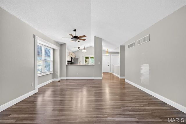 1106 Wild Plum Drive, St Peters, MO 63303