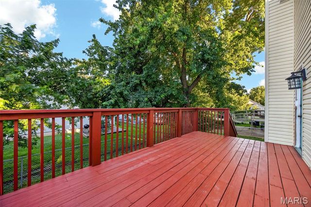 1106 Wild Plum Drive, St Peters, MO 63303