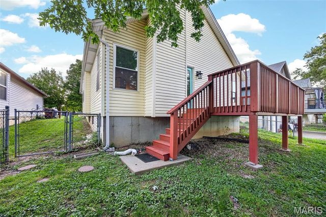 1106 Wild Plum Drive, St Peters, MO 63303