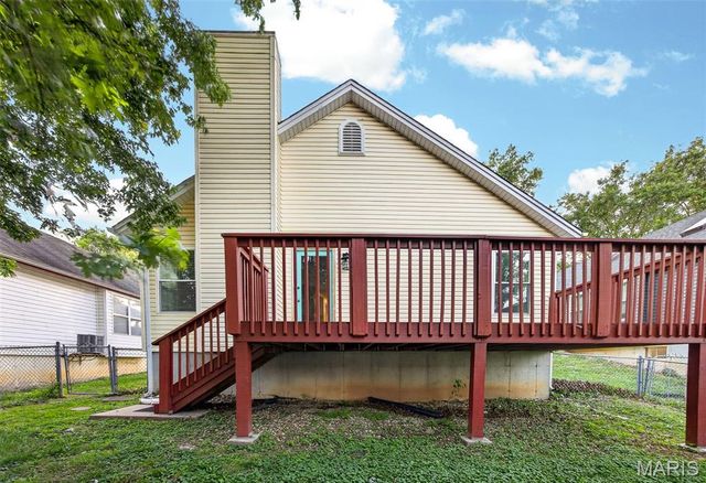 1106 Wild Plum Drive, St Peters, MO 63303