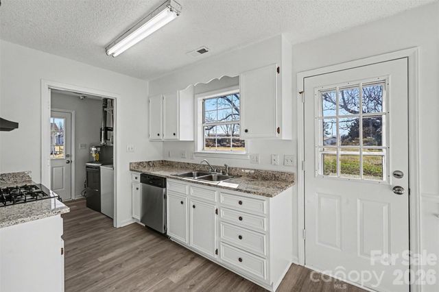 5009 Hampton Meadows Road, Monroe, NC 28110