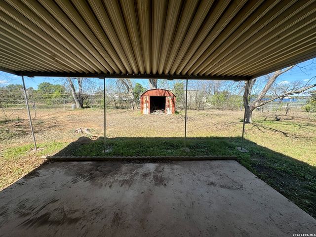 1077 Valley Forge Dr, Schertz, TX 78154