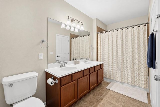 13600 Breton Ridge Street 17D, Houston, TX 77070