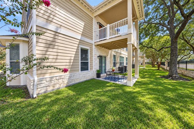 13600 Breton Ridge Street 17D, Houston, TX 77070