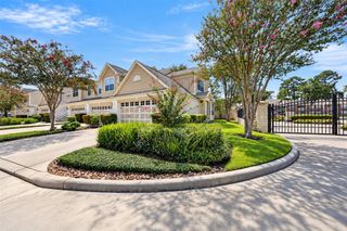 13600 Breton Ridge Street 17D, Houston, TX 77070