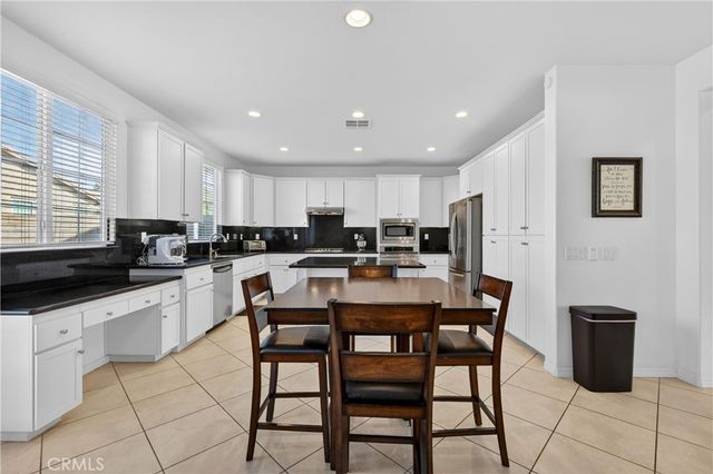 34581 Spindle Tree, Winchester, CA 92596