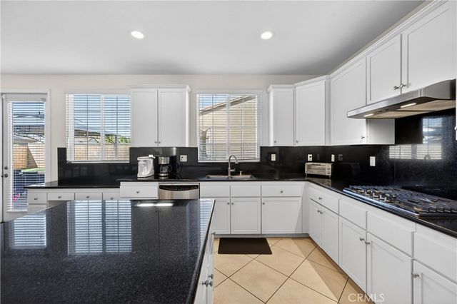 34581 Spindle Tree, Winchester, CA 92596