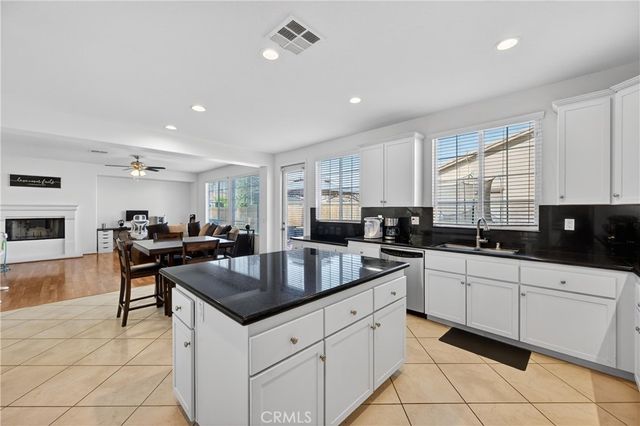 34581 Spindle Tree, Winchester, CA 92596