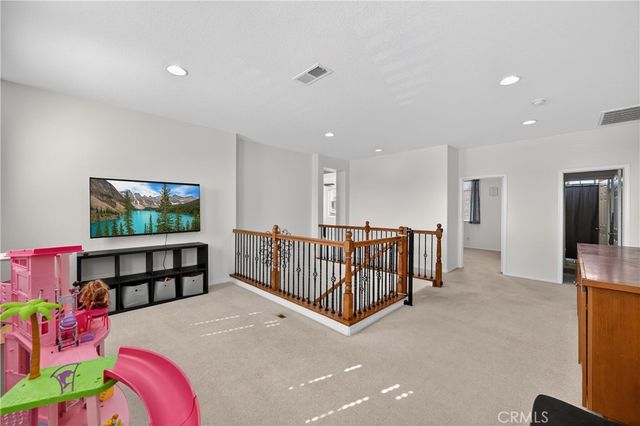 34581 Spindle Tree, Winchester, CA 92596