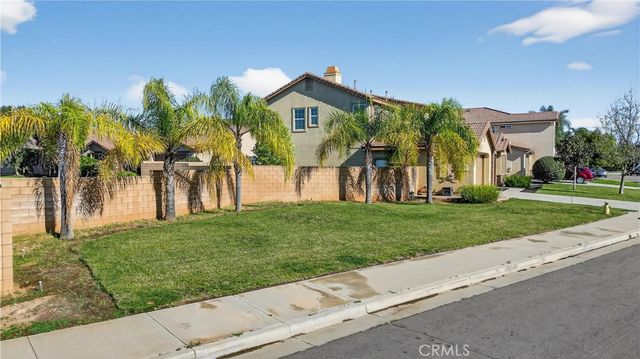 34581 Spindle Tree, Winchester, CA 92596