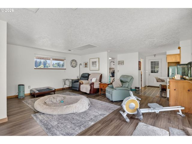 22280 S KAMRATH Rd, Oregon City, OR 97045