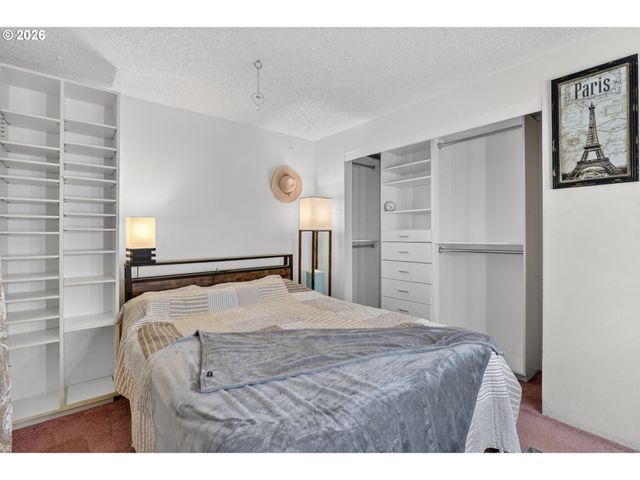 22280 S KAMRATH Rd, Oregon City, OR 97045