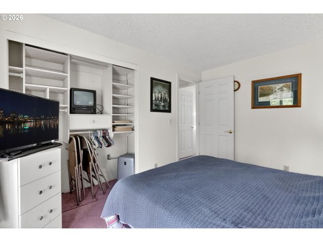 22280 S KAMRATH Rd, Oregon City, OR 97045