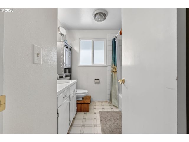 22280 S KAMRATH Rd, Oregon City, OR 97045