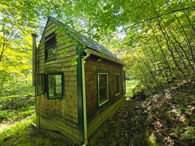 42 Gerald Drive, Tilton, NH 03276