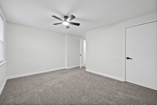 1502 Falcon Dr, Clarksville, TN 37042