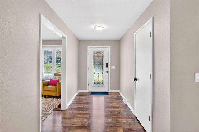 2669 S Catalina Avenue, Springfield, MO 65804