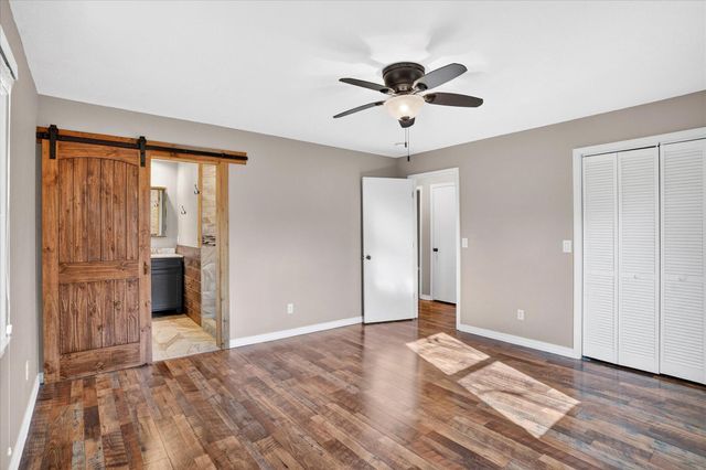 2669 S Catalina Avenue, Springfield, MO 65804