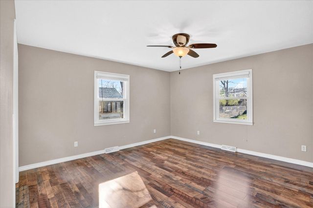 2669 S Catalina Avenue, Springfield, MO 65804