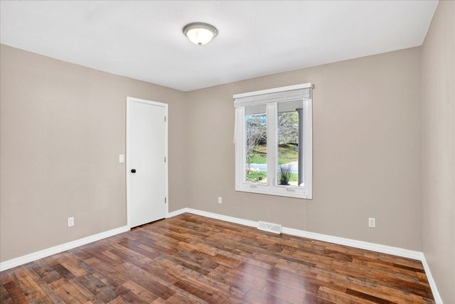 2669 S Catalina Avenue, Springfield, MO 65804