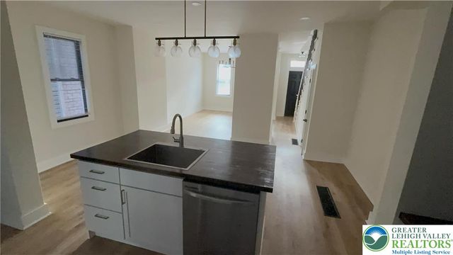 56 West North, Bethlehem City, PA 18018