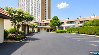 300 Gorge Road 53, Cliffside Park, NJ 07010
