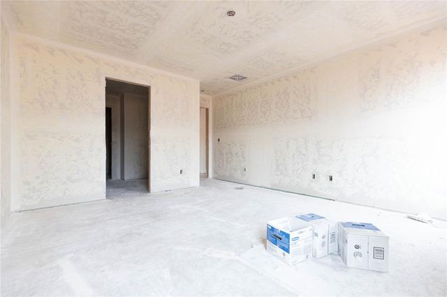 10333 SW 56th Street, Mustang, OK 73064