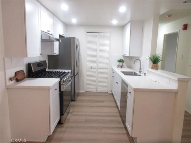 14607 Erwin 210, Van Nuys, CA 91411