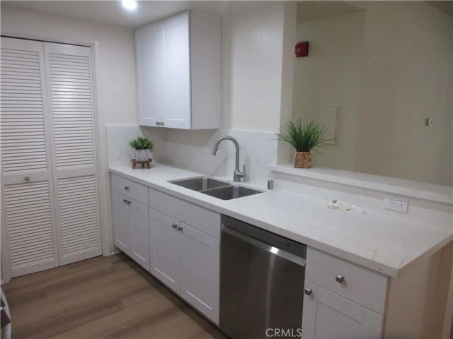 14607 Erwin 210, Van Nuys, CA 91411