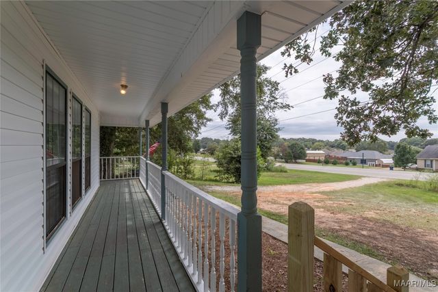 1784 Old Prattville Road, Deatsville, AL 36022