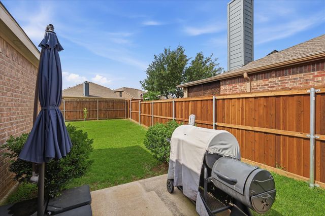 8632 Trailblazer Drive, Cross Roads, TX 76227