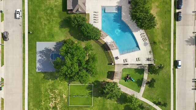 8632 Trailblazer Drive, Cross Roads, TX 76227