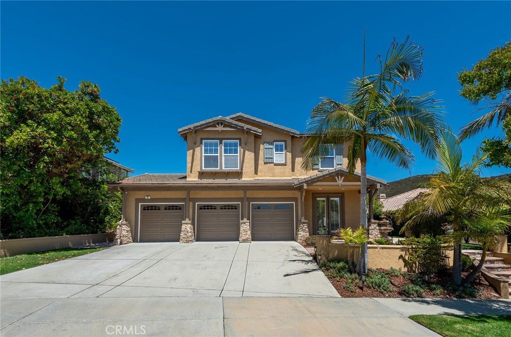 32 Via Mariposa, Newbury Park, CA 91320