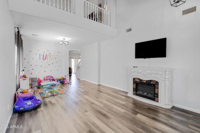 18206 W MISSION Lane, Waddell, AZ 85355