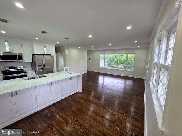 2206 BRINKLEY RD, Fort Washington, MD 20744