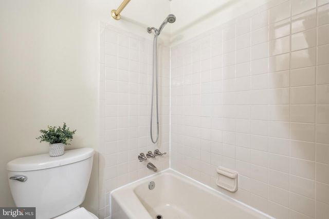11858 MOHICAN RD, Woodbridge, VA 22192